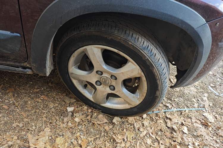 Used Suzuki Wagon R X5 2013 Revised Version 1.4L VVT Cruise Edition Right Front Wheel Hub