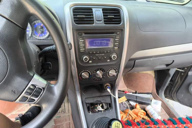 Used Suzuki Wagon R X5 2013 Revised Version 1.4L VVT Cruise Edition Audio And AC Panel