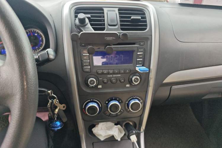 Used Suzuki Wagon R X5 2013 Luxury Edition 1.4L Standard Model Audio And AC Panel