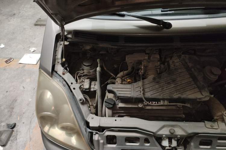 Used Suzuki Wagon R X5 2013 Luxury Edition 1.4L Standard Model Engine Bay Right