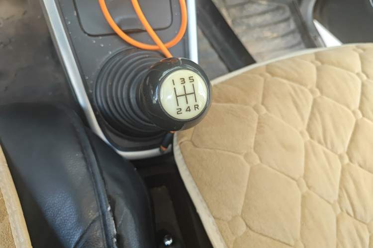 Used Suzuki Wagon R X5 2013 Revised Version 1.4L VVT Cruise Edition Gear Lever