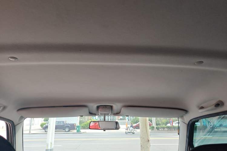 Used Suzuki Wagon R X5 2013 Luxury Edition 1.4L Standard Model Headliner