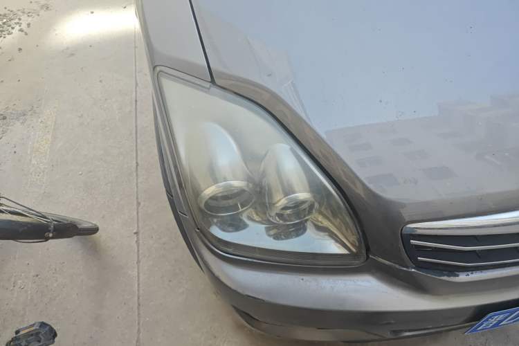 Used Suzuki Wagon R X5 2013 Revised Version 1.4L VVT Cruise Edition Right Front Headlight