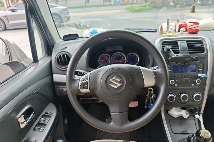 Used Suzuki Wagon R X5 2013 Luxury Edition 1.4L Standard Model Steering Wheel