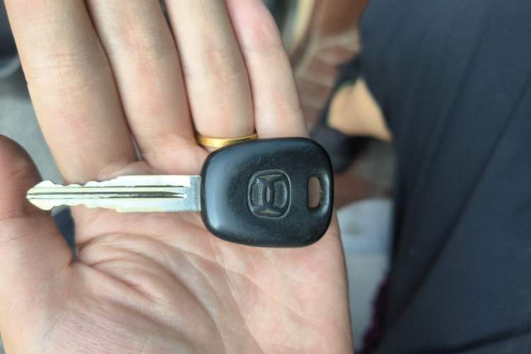 Used Suzuki Wagon R X5 2013 Revised Version 1.4L VVT Cruise Edition Vehicle Key