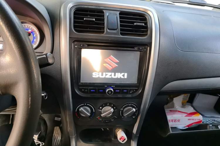 Used Suzuki Wagon R X5 2013 Revised Version 1.4L VVT Cruise Edition Audio And AC Panel