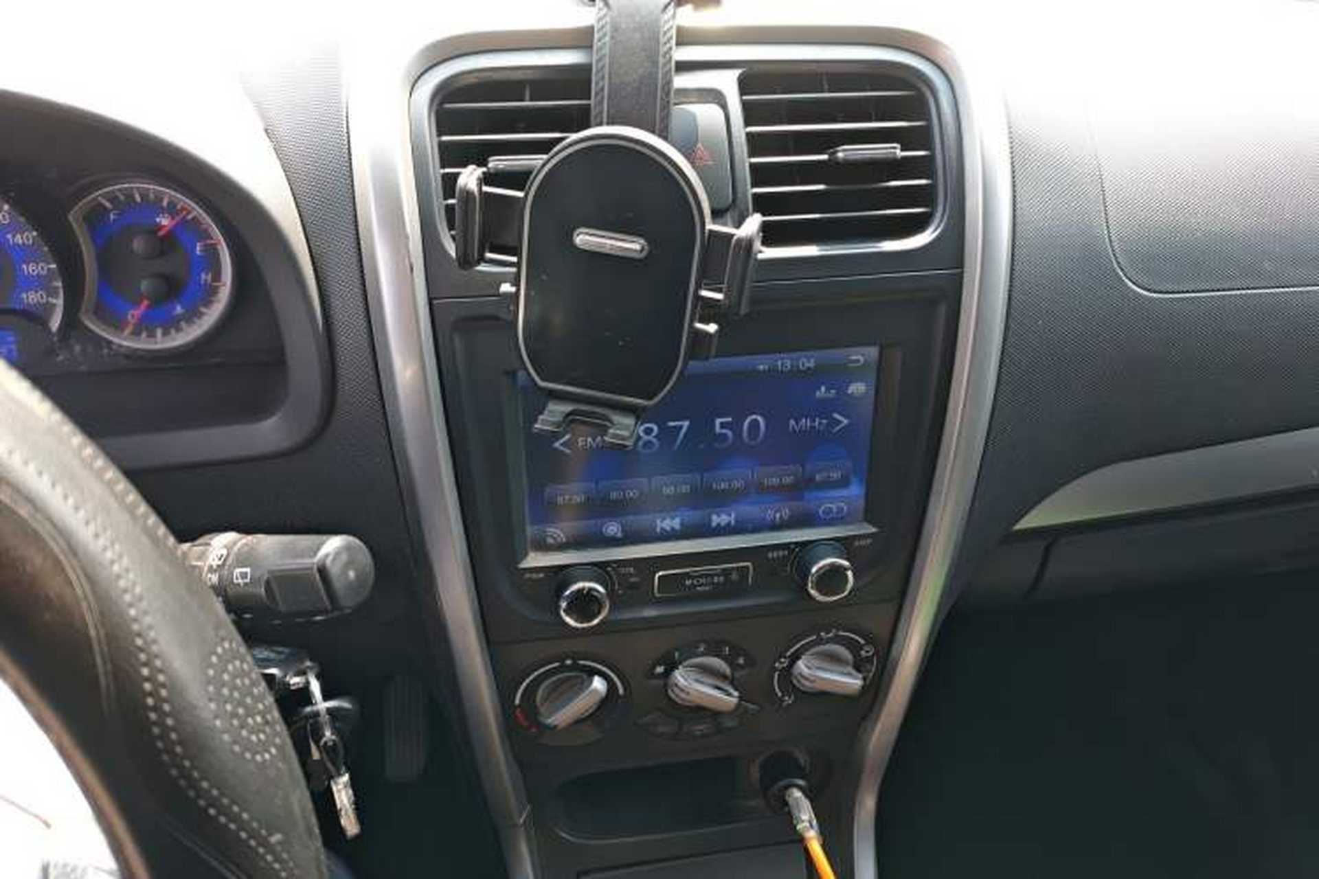 Used Suzuki Wagon R X5 2013 Cruise Edition 1.4L VVT Standard Model Audio And AC Panel