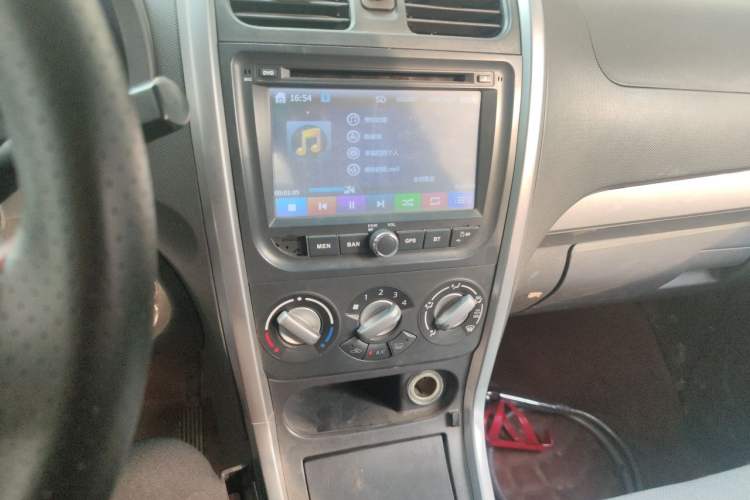 Used Suzuki Wagon R X5 2013 Cruise Edition 1.4L VVT Standard Model Audio And AC Panel