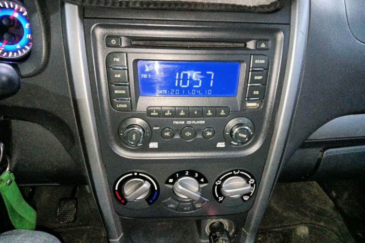 Used Suzuki Wagon R X5 2013 Cruise Edition 1.4L VVT Luxury Model China V Standard Audio And AC Panel