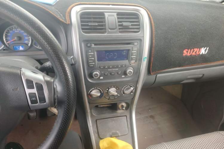 Used Suzuki Wagon R X5 2013 Revised Version 1.4L VVT Cruise Edition Audio And AC Panel