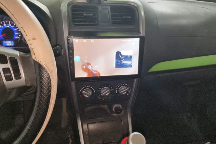 Used Suzuki Wagon R X5 2013 Cruise Edition 1.4L VVT Luxury Model China IV Standard Audio And AC Panel