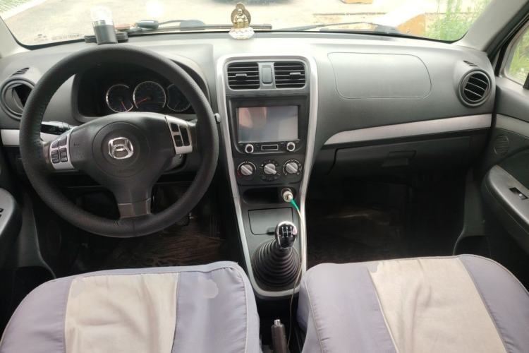 Used Suzuki Wagon R X5 2013 Revised Version 1.4L VVT Cruise Edition Center Console