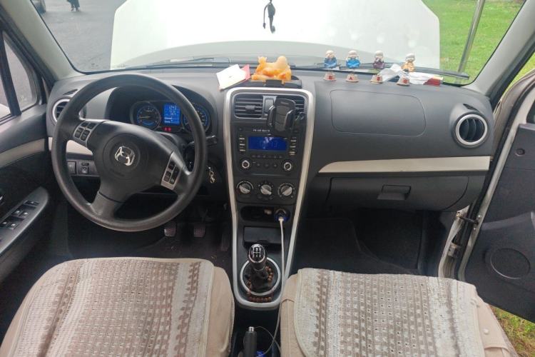 Used Suzuki Wagon R X5 2013 Revised Version 1.4L VVT Cruise Edition Center Console