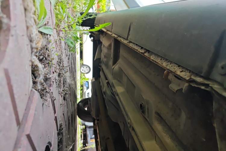Used Suzuki Wagon R X5 2013 Cruise Edition 1.4L VVT Luxury Model China IV Standard Chassis Front Right