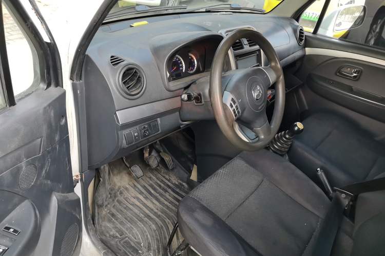 Used Suzuki Wagon R X5 2013 Revised Version 1.4L VVT Cruise Edition Driver Seat