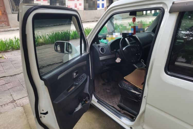 Used Suzuki Wagon R X5 2013 Revised Version 1.4L VVT Cruise Edition Driver Seat