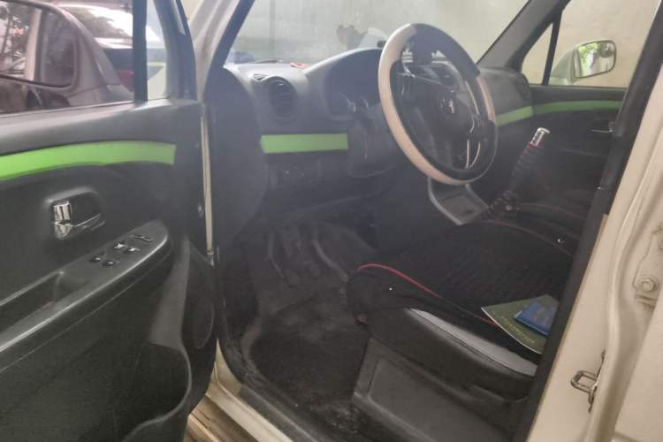 Used Suzuki Wagon R X5 2013 Cruise Edition 1.4L VVT Luxury Model China IV Standard Driver Seat