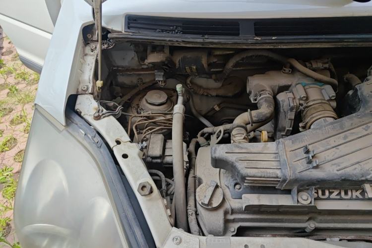 Used Suzuki Wagon R X5 2013 Cruise Edition 1.4L VVT Luxury Model China IV Standard Engine Bay Right