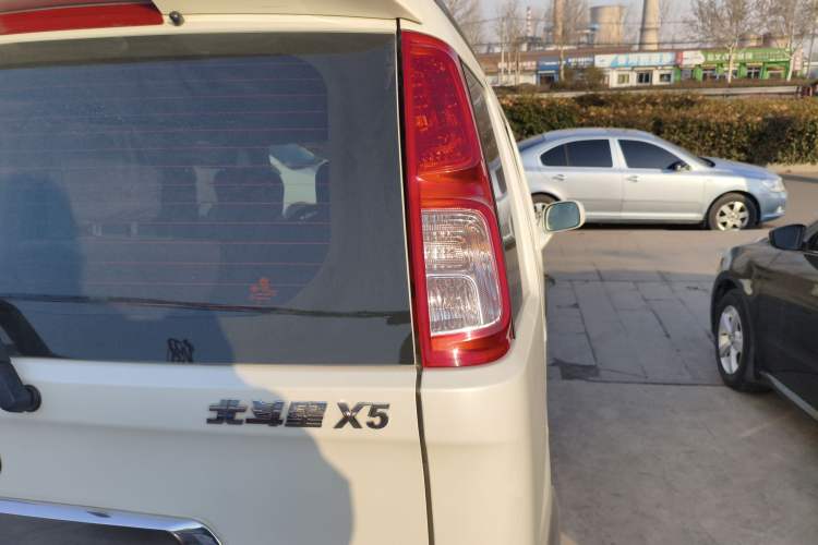 Used Suzuki Wagon R X5 2013 Cruise Edition 1.4L VVT Standard Model Exterior 6