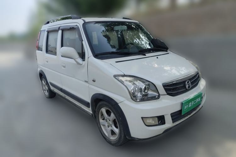 Used Suzuki Wagon R X5 2013 Revised Version 1.4L VVT Cruise Edition Front Right 45 Deg