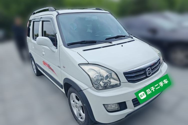 Used Suzuki Wagon R X5 2013 Revised Version 1.4L VVT Cruise Edition Front Right 45 Deg