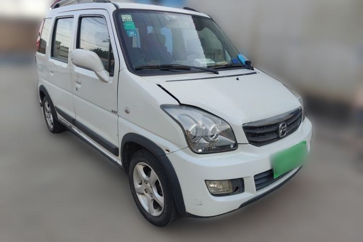 Used Suzuki Wagon R X5 2013 Facelift 1.4L Luxury Edition Front Right 45 Deg