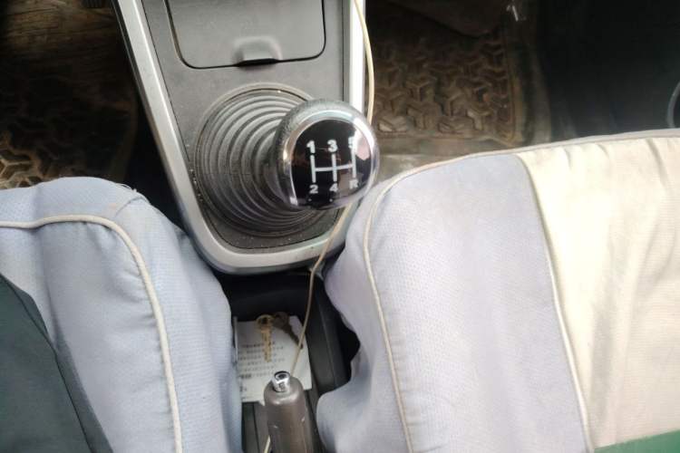 Used Suzuki Wagon R X5 2013 Revised Version 1.4L VVT Cruise Edition Gear Lever