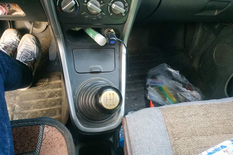 Used Suzuki Wagon R X5 2013 Revised Version 1.4L VVT Cruise Edition Gear Lever