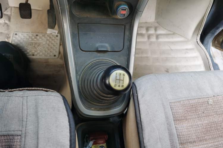Used Suzuki Wagon R X5 2013 Revised Version 1.4L VVT Cruise Edition Gear Lever