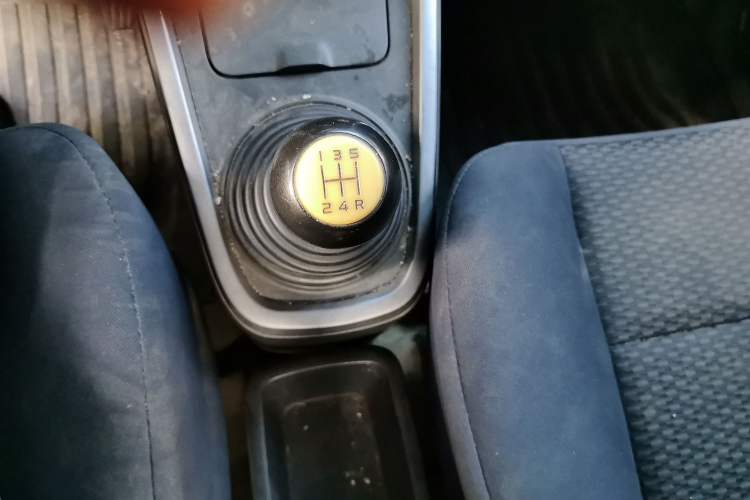 Used Suzuki Wagon R X5 2013 Revised Version 1.4L VVT Cruise Edition Gear Lever