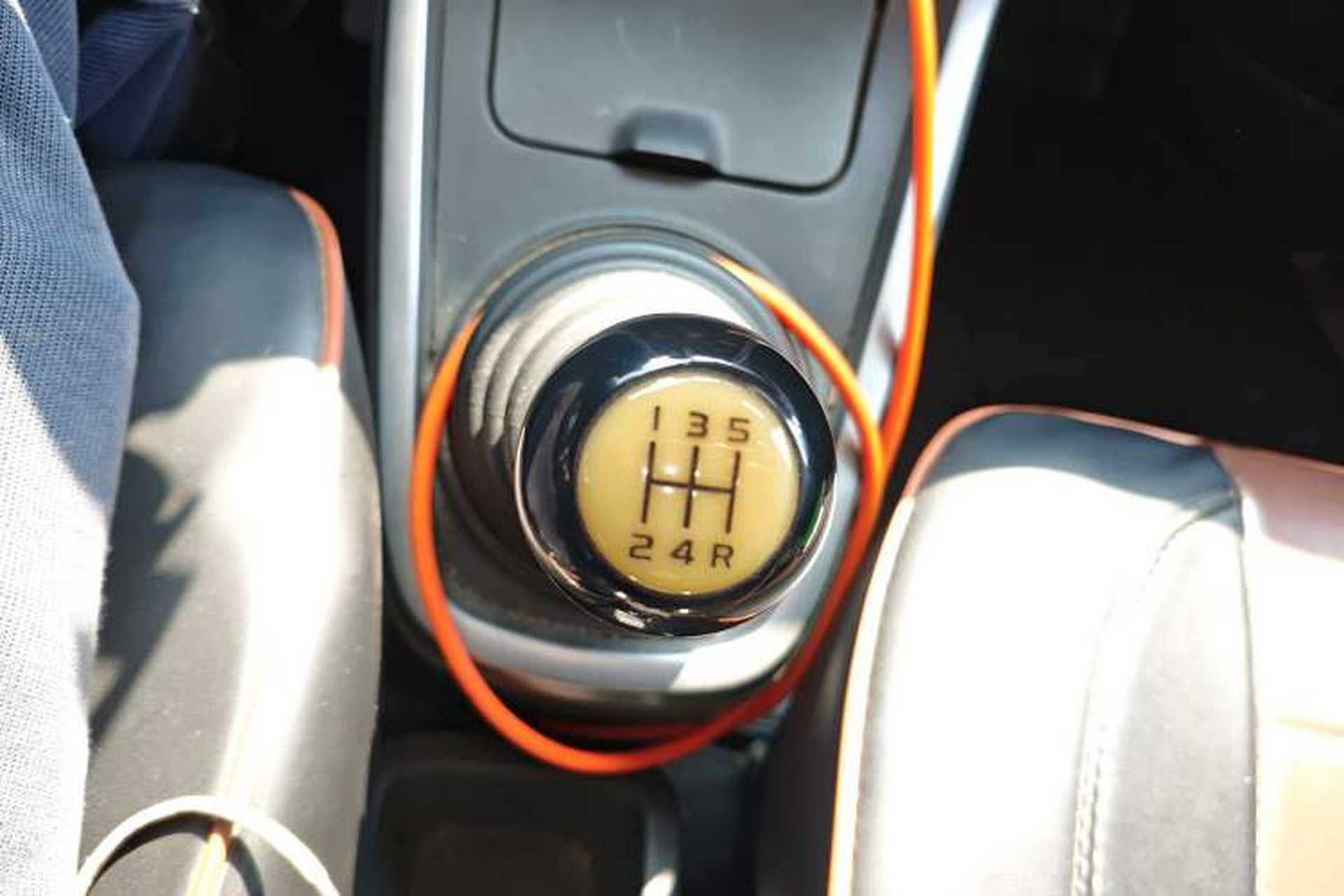 Used Suzuki Wagon R X5 2013 Cruise Edition 1.4L VVT Standard Model Gear Lever