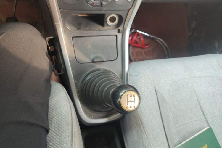 Used Suzuki Wagon R X5 2013 Cruise Edition 1.4L VVT Standard Model Gear Lever