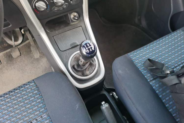 Used Suzuki Wagon R X5 2013 Revised Version 1.4L VVT Cruise Edition Gear Lever