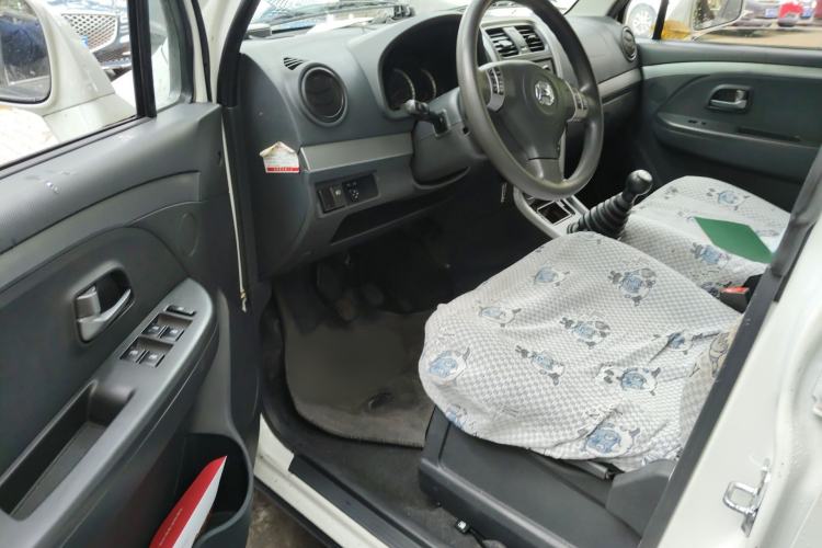 Used Suzuki Wagon R X5 2013 Revised Version 1.4L VVT Cruise Edition Interior 3