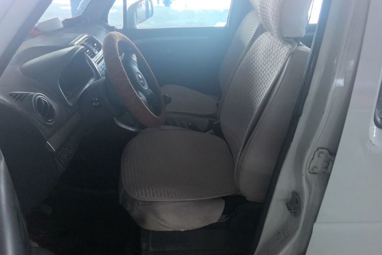Used Suzuki Wagon R X5 2013 Revised Version 1.4L VVT Cruise Edition Left Front Seat