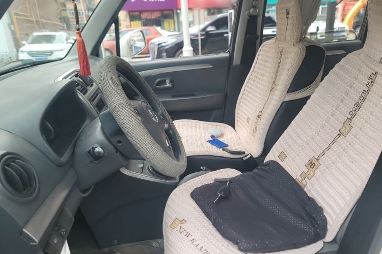 Used Suzuki Wagon R X5 2013 Cruise Edition 1.4L VVT Luxury Model China IV Standard Left Front Seat