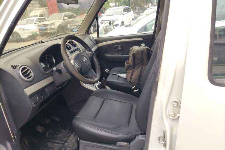 Used Suzuki Wagon R X5 2013 Revised Version 1.4L VVT Cruise Edition Left Front Seat