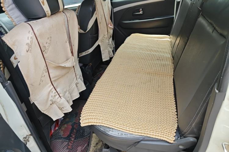 Used Suzuki Wagon R X5 2013 Cruise Edition 1.4L VVT Luxury Model China IV Standard Left Rear Seat