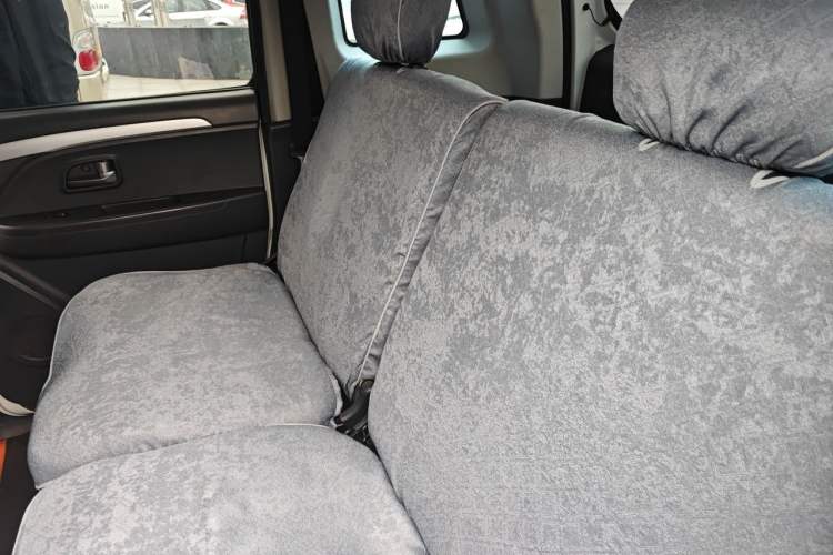 Used Suzuki Wagon R X5 2013 Revised Version 1.4L VVT Cruise Edition Left Rear Seat