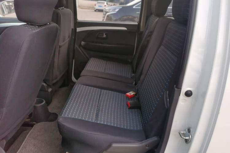 Used Suzuki Wagon R X5 2013 Revised Version 1.4L VVT Cruise Edition Left Rear Seat