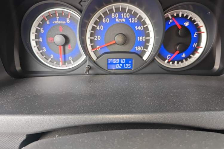 Used Suzuki Wagon R X5 2013 Revised Version 1.4L VVT Cruise Edition Odometer Close Up