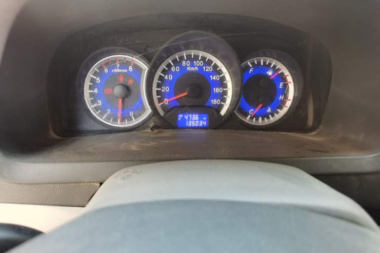 Used Suzuki Wagon R X5 2013 Revised Version 1.4L VVT Cruise Edition Odometer Close Up