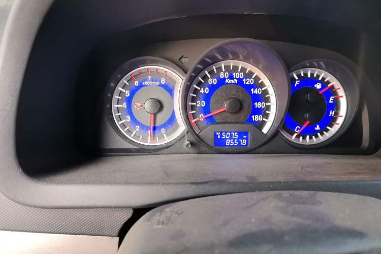 Used Suzuki Wagon R X5 2013 Revised Version 1.4L VVT Cruise Edition Odometer Close Up