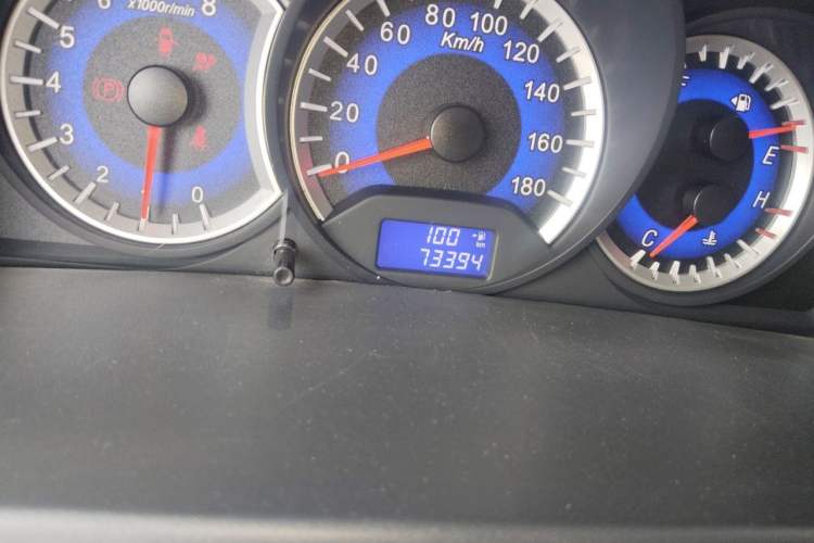 Used Suzuki Wagon R X5 2013 Revised Version 1.4L VVT Cruise Edition Odometer Close Up