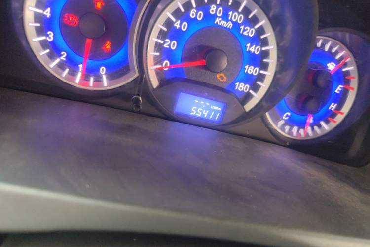 Used Suzuki Wagon R X5 2013 Cruise Edition 1.4L VVT Standard Model Odometer Close Up