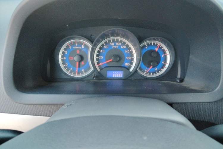 Used Suzuki Wagon R X5 2013 Revised Version 1.4L VVT Cruise Edition Odometer Close Up
