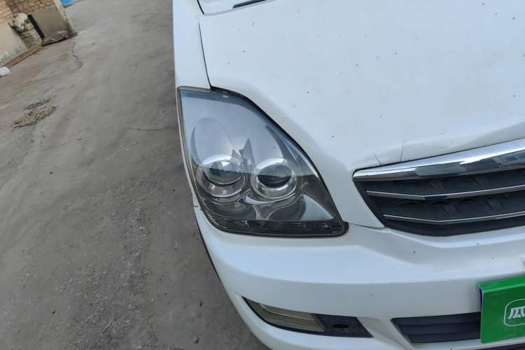 Used Suzuki Wagon R X5 2013 Facelift 1.4L Luxury Edition Right Front Headlight