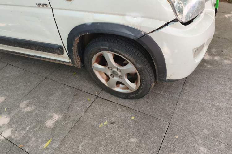 Used Suzuki Wagon R X5 2013 Revised Version 1.4L VVT Cruise Edition Right Front Wheel Hub