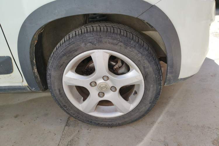 Used Suzuki Wagon R X5 2013 Cruise Edition 1.4L VVT Standard Model Right Front Wheel Hub