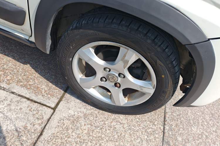 Used Suzuki Wagon R X5 2013 Cruise Edition 1.4L VVT Standard Model Right Front Wheel Hub